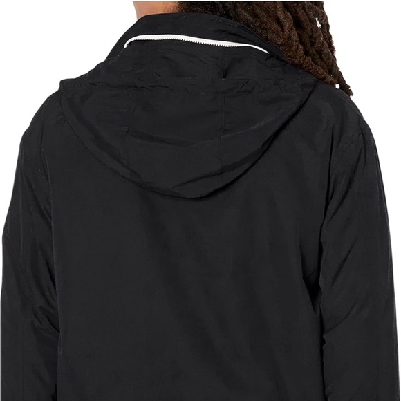 Lacoste Zip Up 💨 🌧️ Jacket (size men’s small, fits like a men’s medium ) - Picture 10 of 10